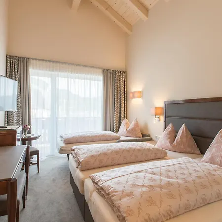 Niederreiter Otel Maria Alm am Steinernen Meer