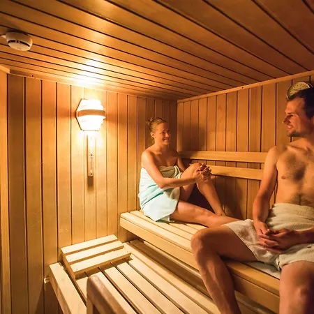 尼德瑞特尔酒店 3*