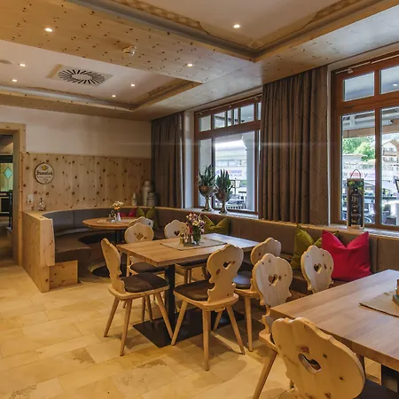 尼德瑞特尔酒店