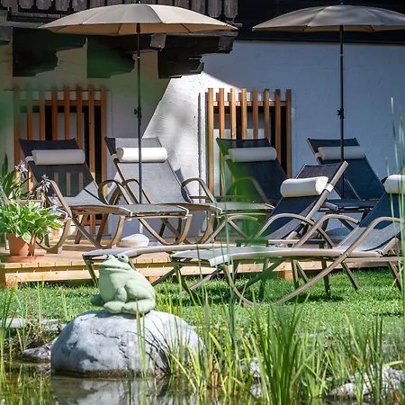 尼德瑞特尔酒店 3*