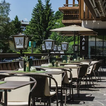 尼德瑞特尔酒店 3*