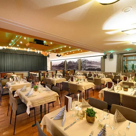 Niederreiter Otel