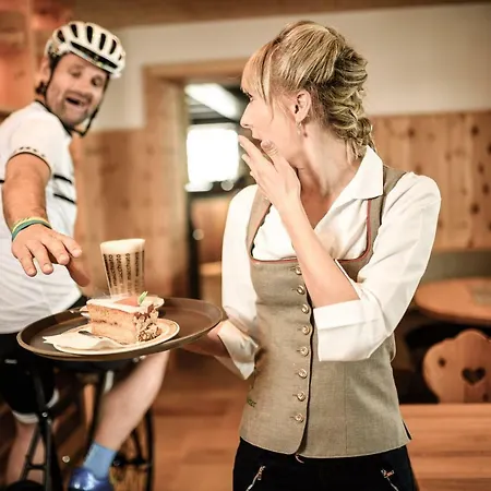 尼德瑞特尔酒店